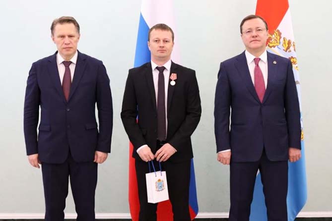 вручение медали врачу ТГКБ 5