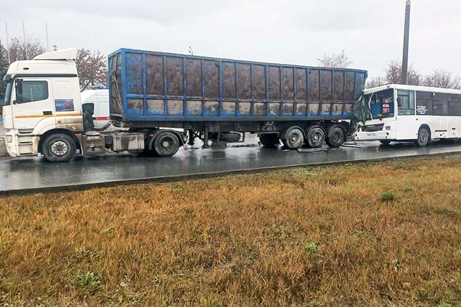 дтп 09-11-2023 грузовой автомобиль ДТП 9 ноября 2023 года авария