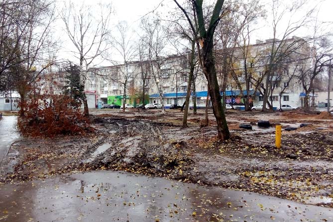 теплосеть грязь т плюс 13-11-2023 75 квартал грязь в 75 квартале после замены теплосетей