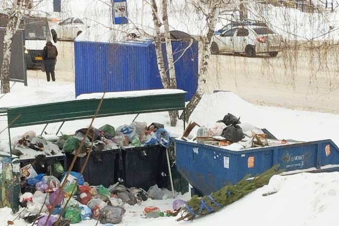 мусор на Автозаводском шоссе, 28