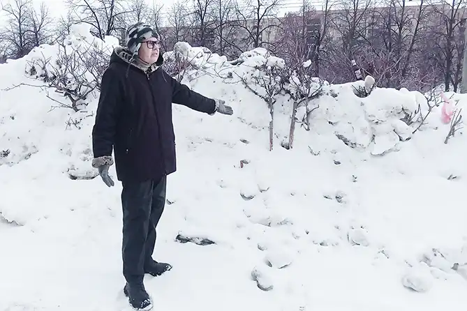 сугроб на улице Революционной