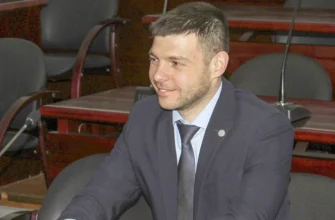 депутат 8 созыва