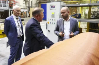 глава региона общается с гендиректором Куйбышевазота