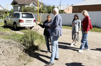 глава города беседует с жителями частного сектора