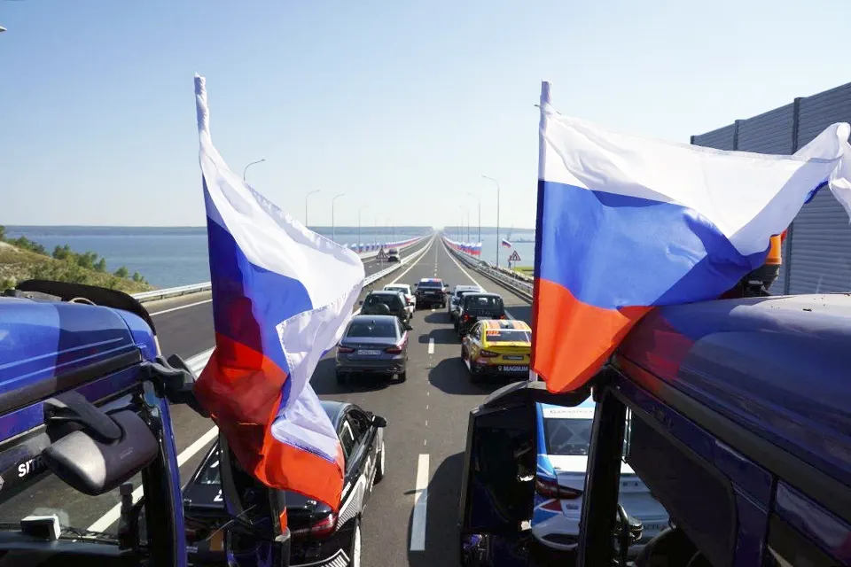 открытие Волжского моста