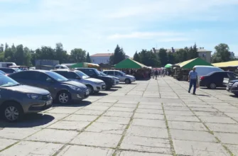 стоянка машина на Центральной площади