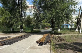 трубы на территории детсада