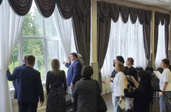 комиссия проверяет школу