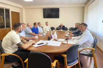 глава города на встрече с главврачами