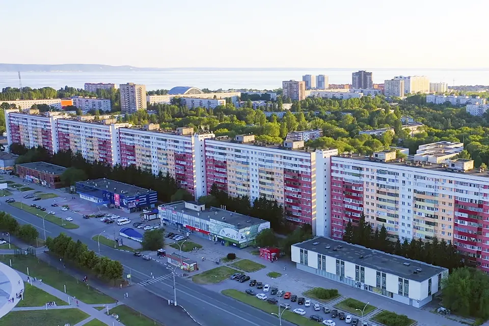 вид на улицу Революционную
