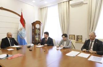 глава региона с кандидатами в губернаторы