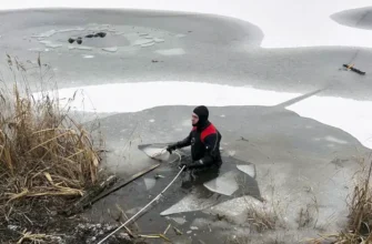 водолаз на озере