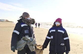 сотрудники ТОАЗа устраняют последствия разлива мазута