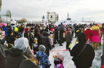 жители в парке имени Сахарова