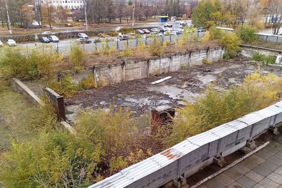котлован на улице Революционной