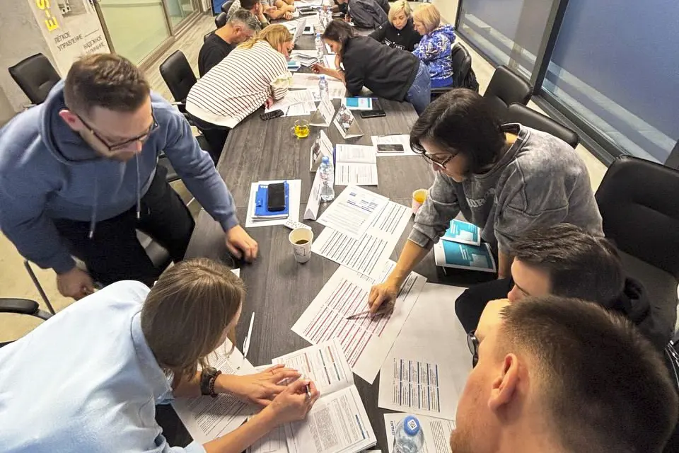 сперемстрой -т пластиковое окно производство сотрудники предприятия Спецремстрой-Т