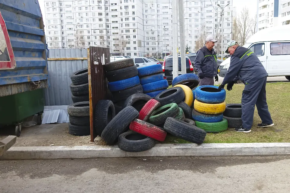 вывоз покрышек из двора