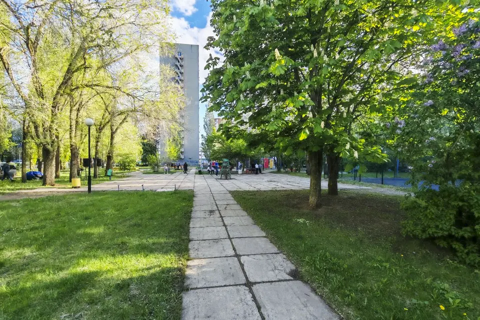 сквер на бульваре Туполева