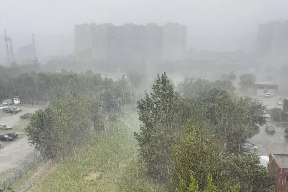ливень в городе
