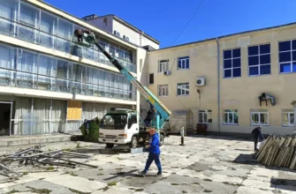 ремонт окон в театре Колесо