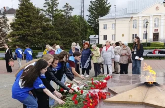 возложение цветов к Вечному огню 22 июня