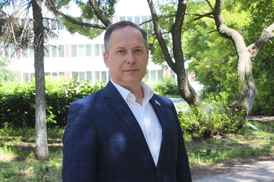 депутат 8 созыва