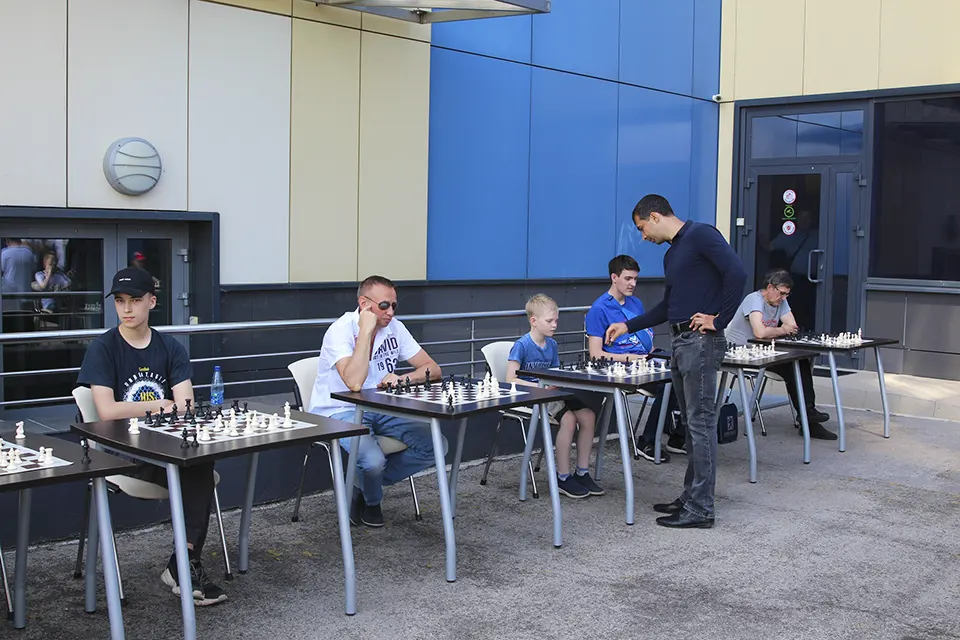 сеанс одновременной игры с гроссмейстером