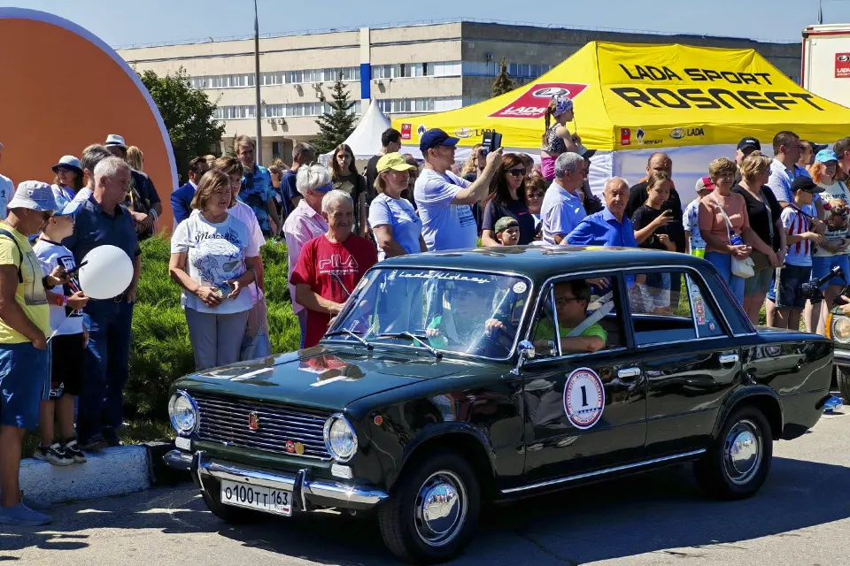 горожане на Дне открытых дверей АВТОВАЗа