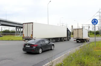 грузовик на трассе М-5