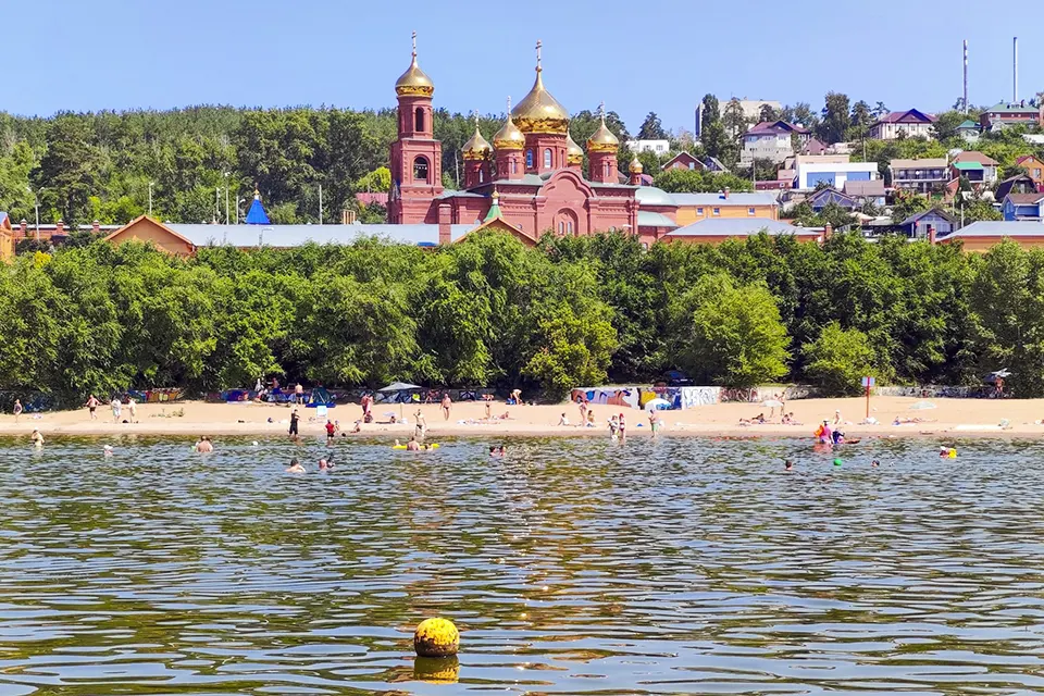 пляж в Портпоселке