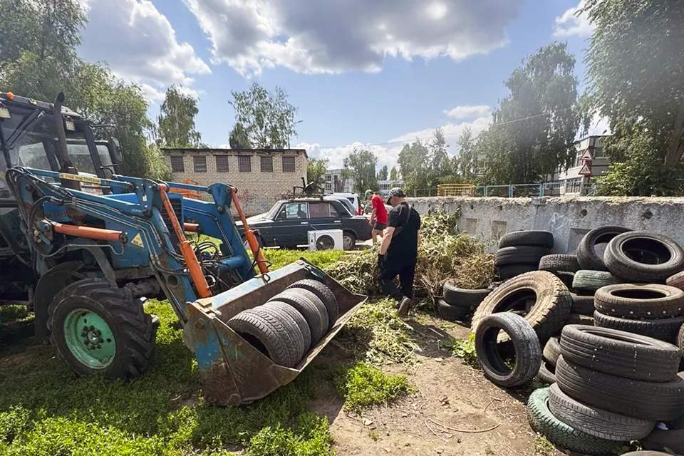 вывоз покрышек из двора
