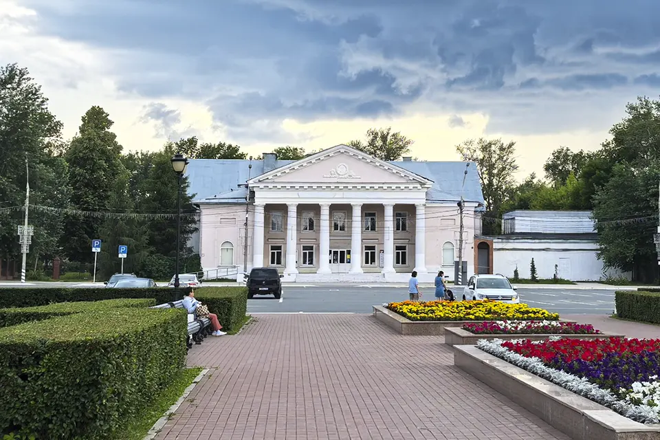 здание Театра кукол