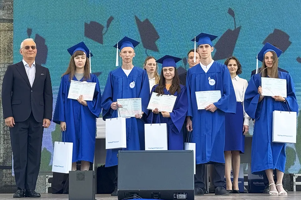 выпускники ТГУ