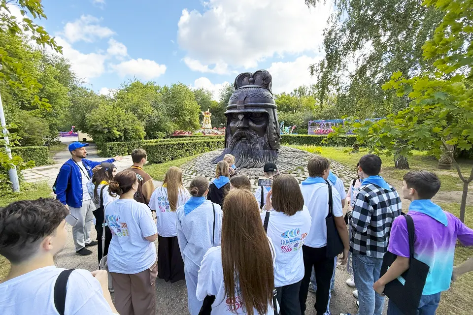 школьники в Фанни парке