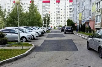 карточный ремонт во дворе дома