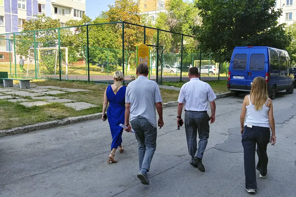 гандбольная площадка на Матросова 16