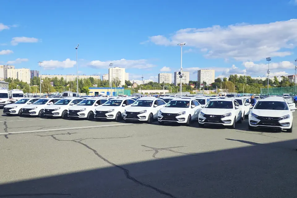 партия бизнес-седанов LADA Aura для Татарстана