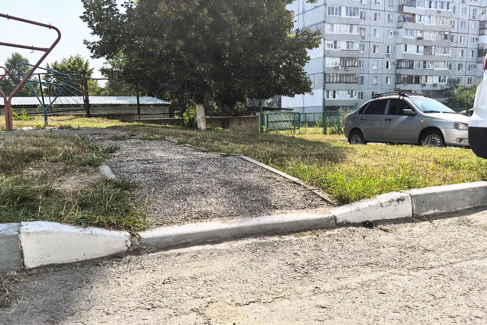 матросова 12 съезд бордюр съезд с тротуара