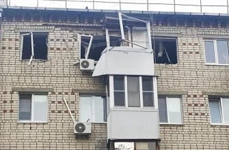 выбитые окна в доме