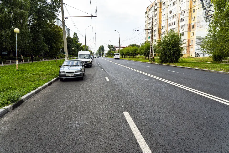 новое асфальтовое покрытие на улице Дзержинского