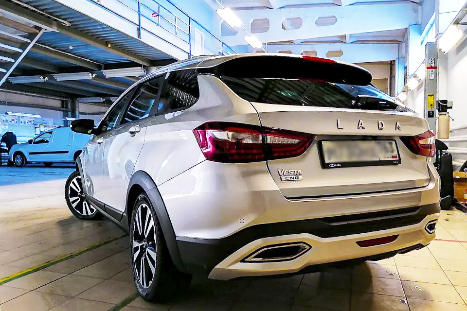 автомобиль Lada Vesta на газу