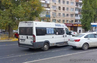 маршрутка на улице Мира