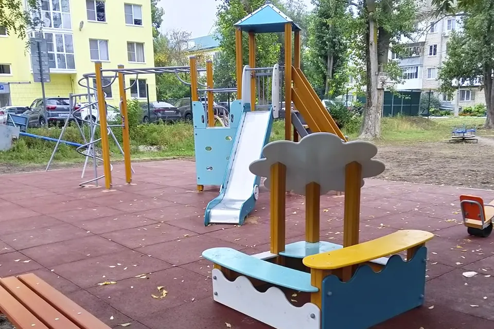 новая детская площадка