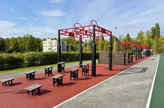 полоса препятствий на спортплощадке