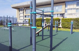 спортплощадка возле ДС Волгарь