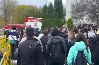 эвакуация жителей из здания на улице Ленина
