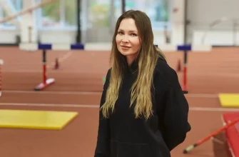 тренер по прыжкам с шестом