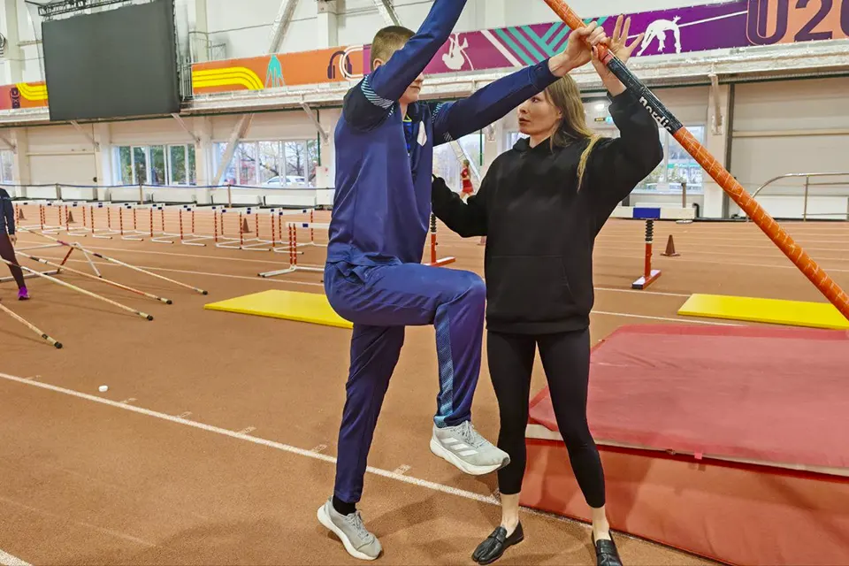 валерия новикова тренер легкая атлетика прыжки с шестом сшор 3 тренировка тренировка по прыжкам с шестом