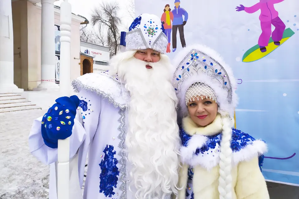 Дед Мороз со Снегурочкой