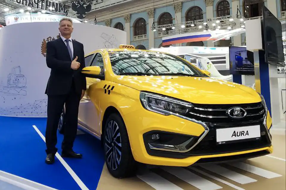 максим соколов автомобиль лада аура